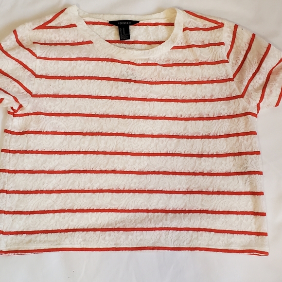 FOREVER 21 - Picture 1 of 3